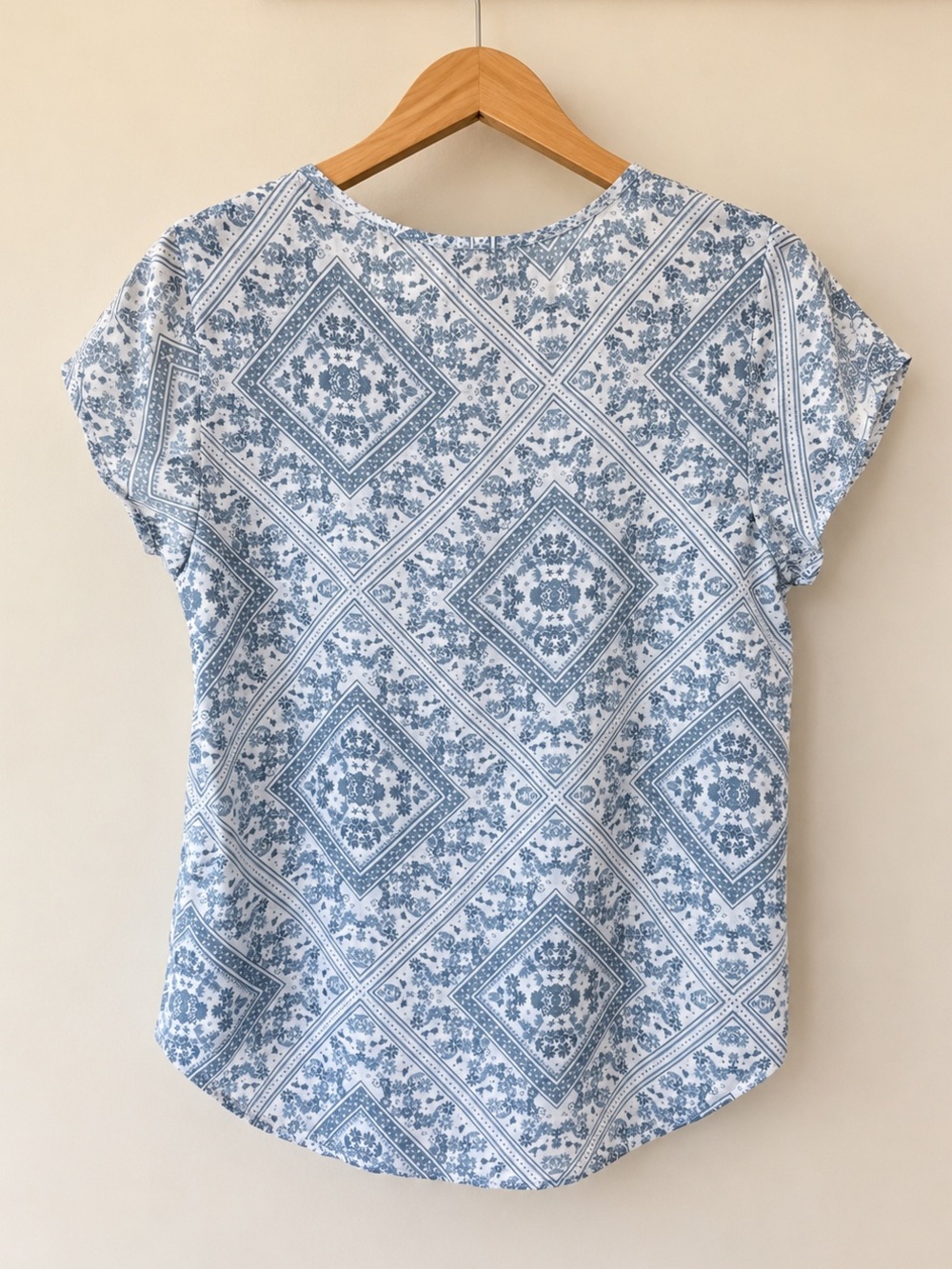 Como Vintage Women's Blue Printed Tie-Neck Peasant Top - Picture 3 of 8